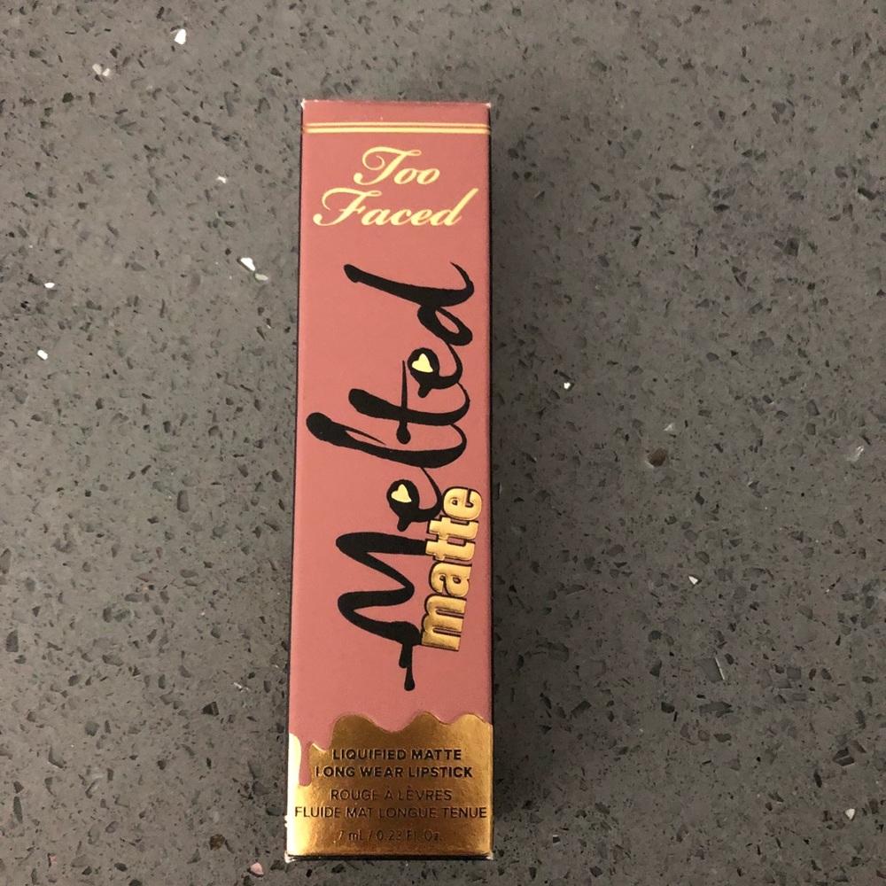 Too faced melted Matte liquid lipstick